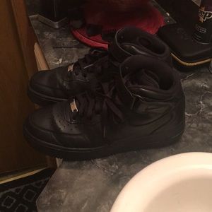 Nike Air Force 1 Mid - Black size 10 used 6/10